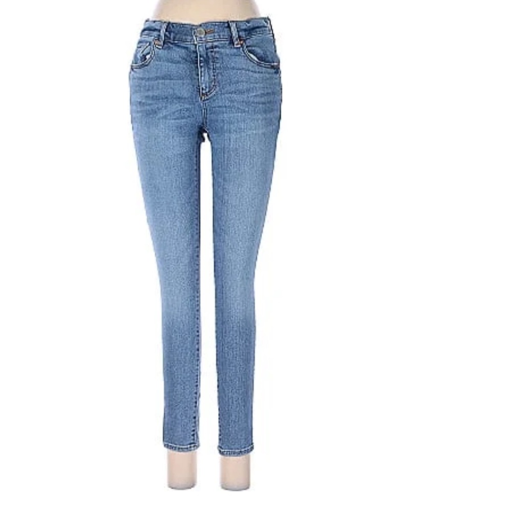 Like new Loft High Waisted Petite  Blue Jeans .